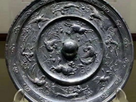 敦皇飞天瑞兽凤鸟镜